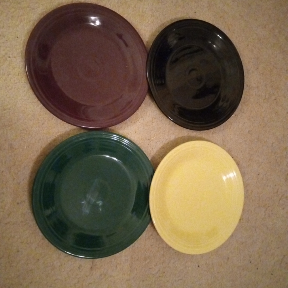 GORGEOUS VTG Fiesta 10.5" Primary Set of 4 Dinner Plates.